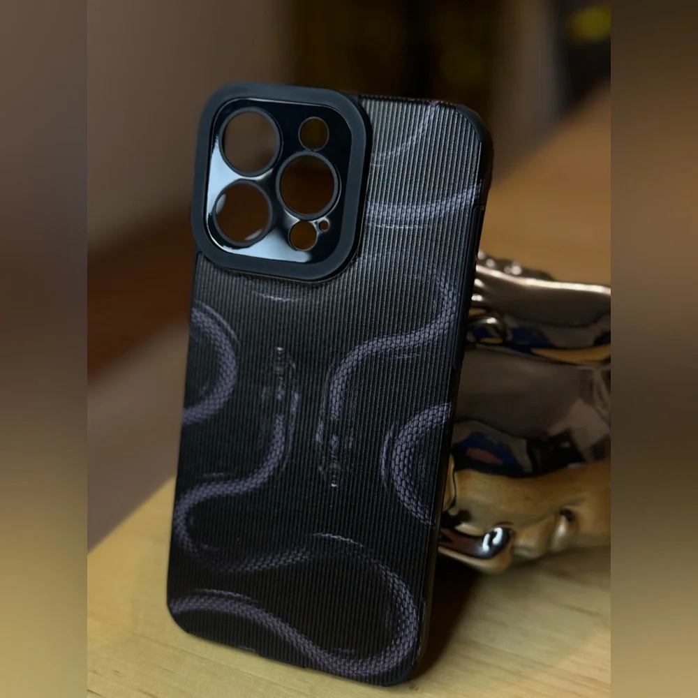 New phone case black snakes for IPhone 15 pro max